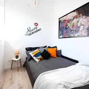  Apartament Super Rakowiecka 43a